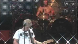 REO Speedwagon live performance of Riding the Storm Out